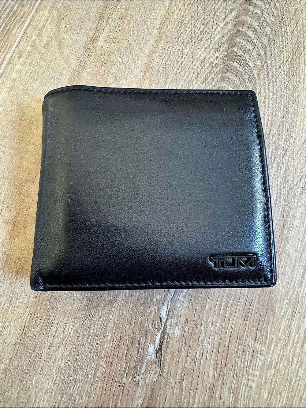 TUMI Delta Global Double Billfold with ID Lock Black Wallet